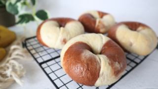 まるごとバナナでチョコマーブルベーグル